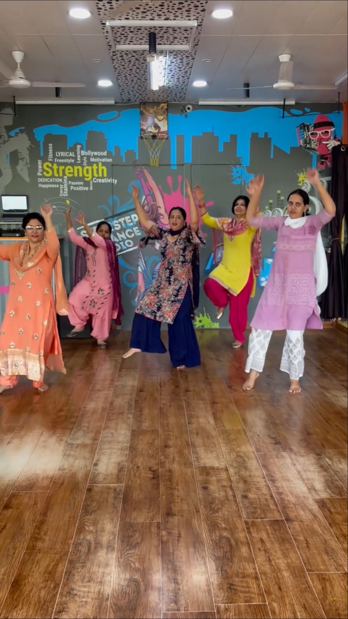 Patti Ton Patiala l Bhangra Cover l Easy Steps For Beginners l YouTube Shorts #dance #shorts #yt